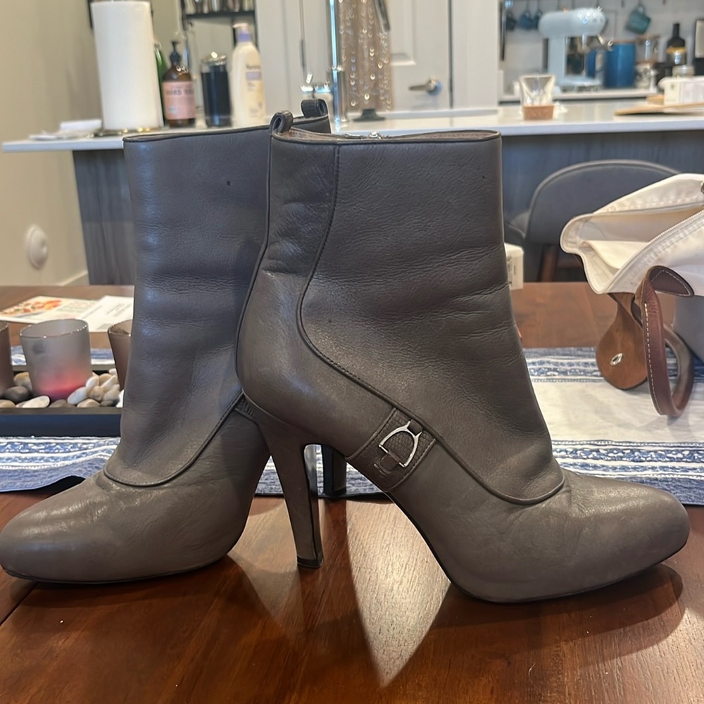 Longchamp Size 40 Gray Leather High Heel Boots